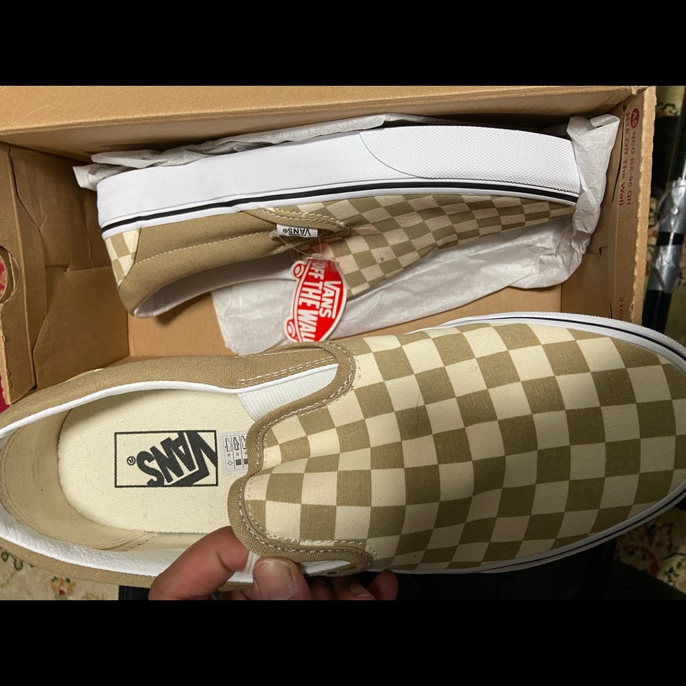 Vans slip one